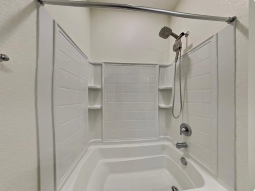 Discover this charming 3-bedroom-4