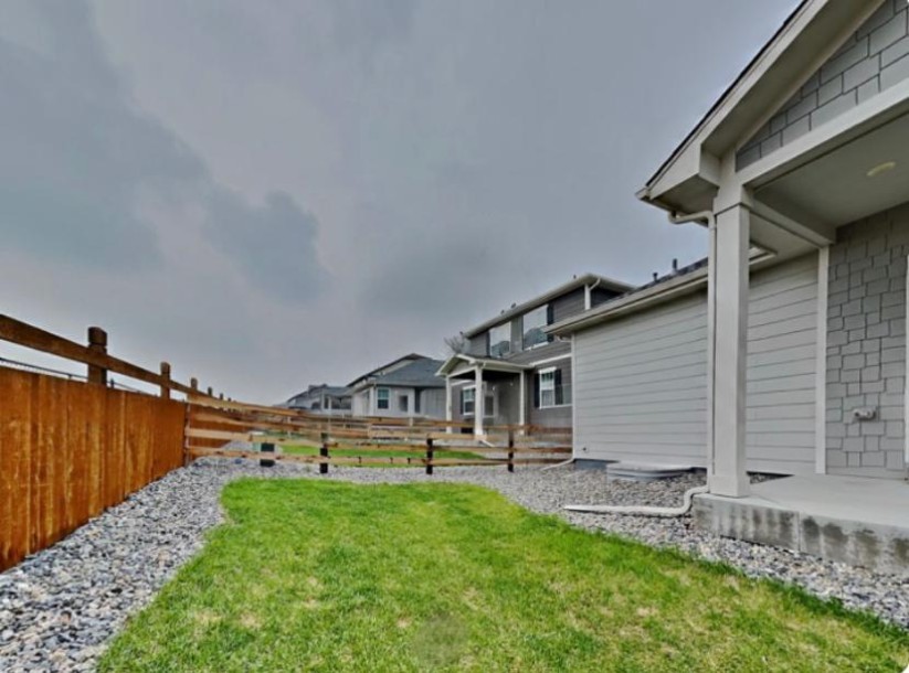 Discover this charming 3-bedroom-2