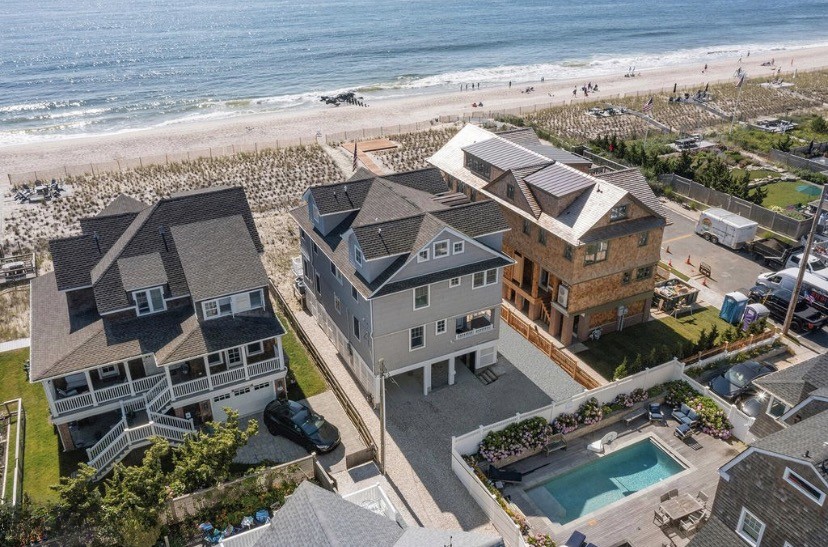 5 beds 3 baths in New Jersey-4